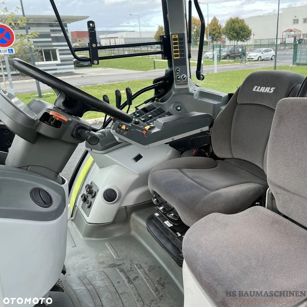 Claas Arion 620CIS - 6