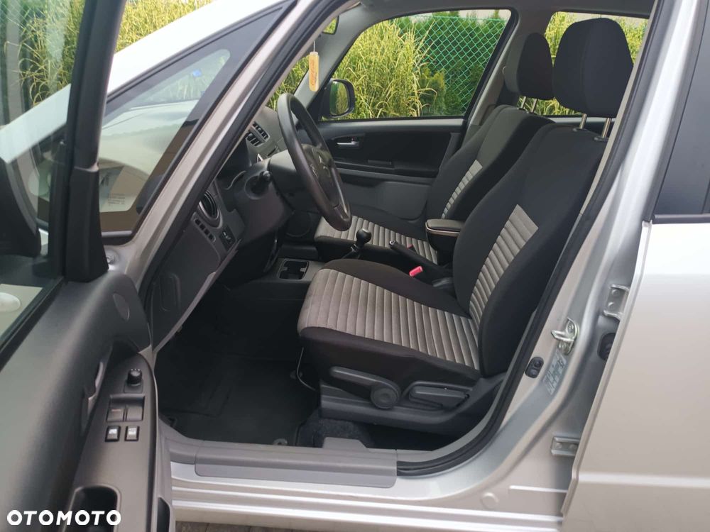 Suzuki SX4 - 6