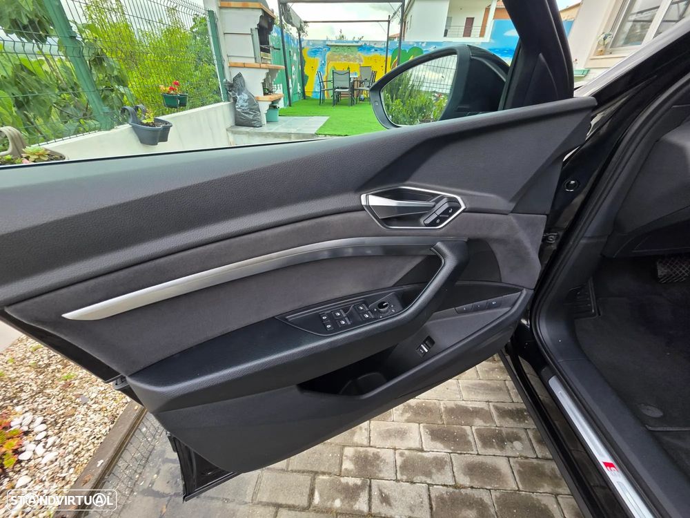 Audi e-tron 55 quattro S line - 47