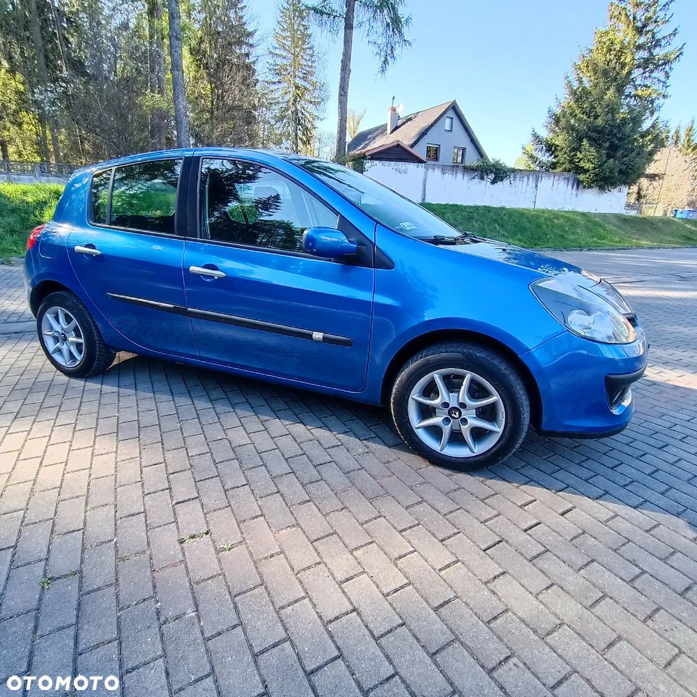 Renault Clio 1.6 16V Extreme - 30