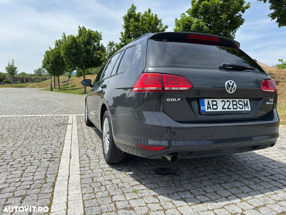 Volkswagen Golf 1.2 TSI BMT Comfortline - 8