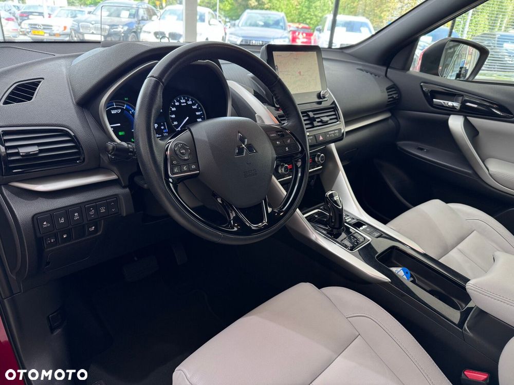 Mitsubishi Eclipse Cross - 8