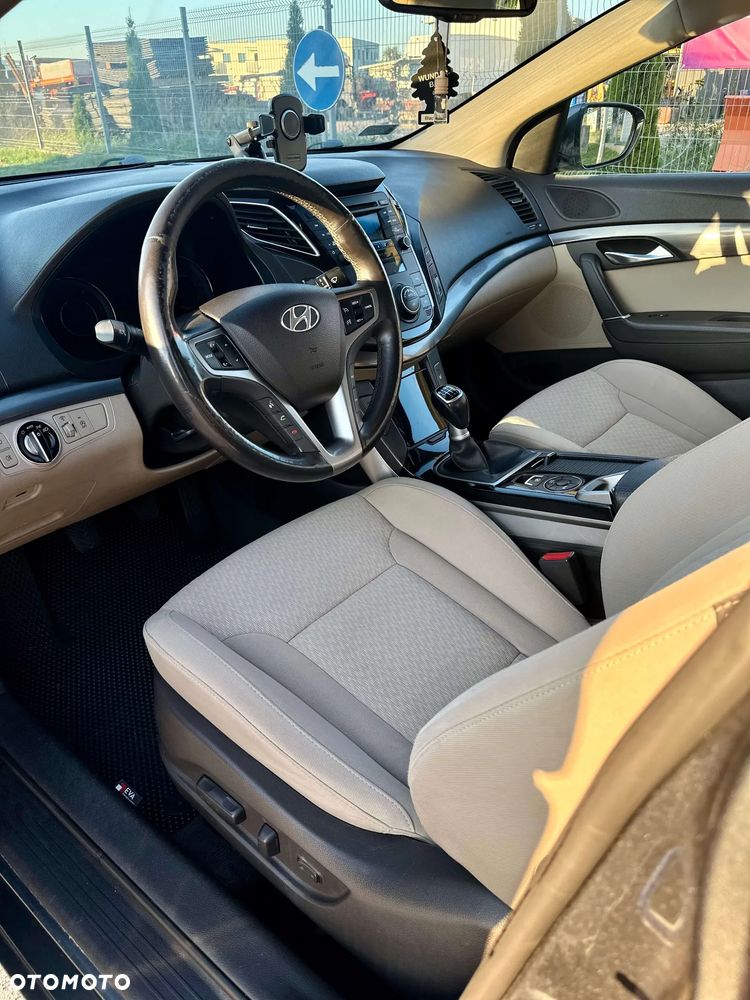 Hyundai i40 1.7 CRDi Comfort + - 27