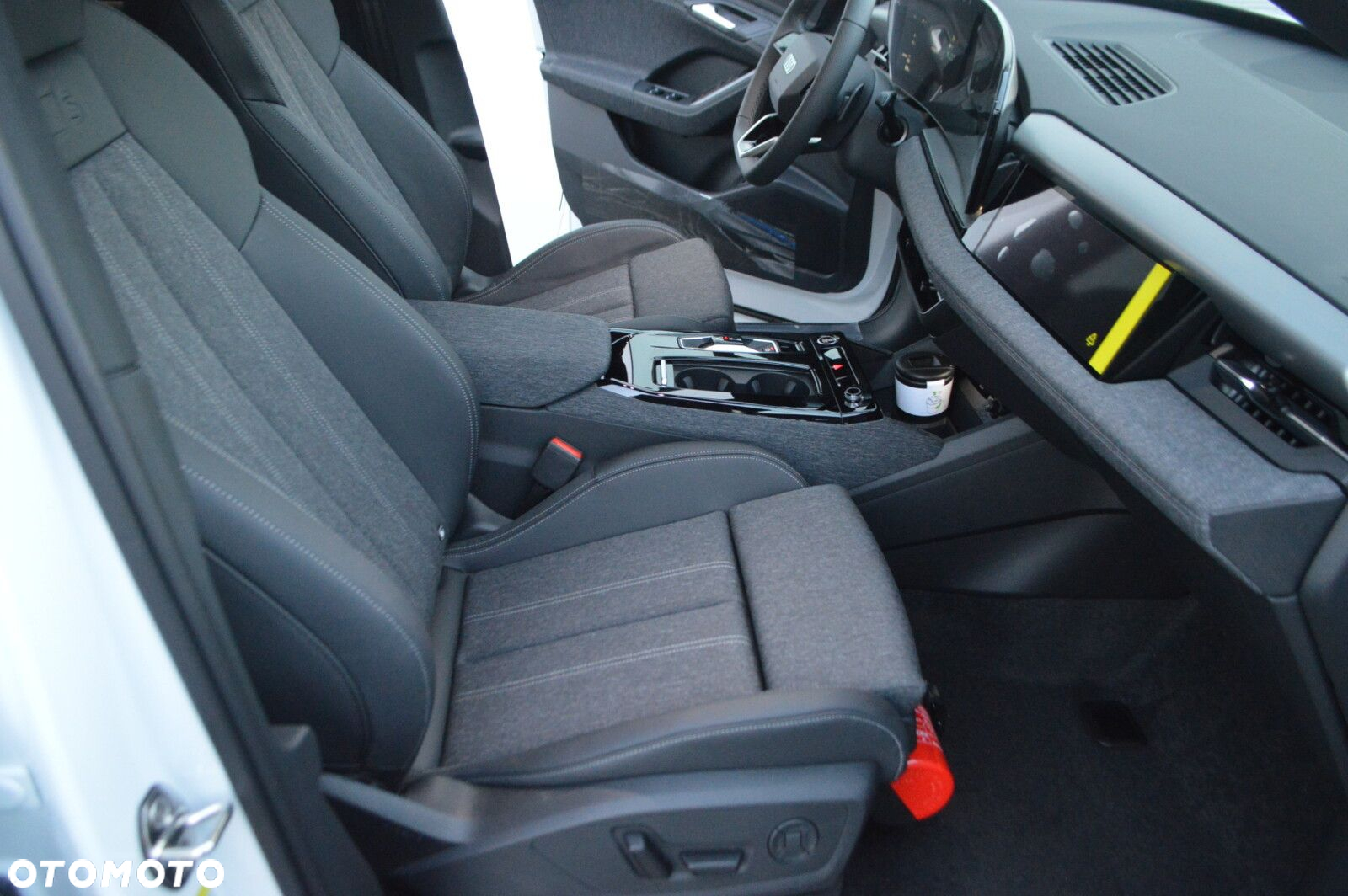 Audi Q6 e-tron - 15