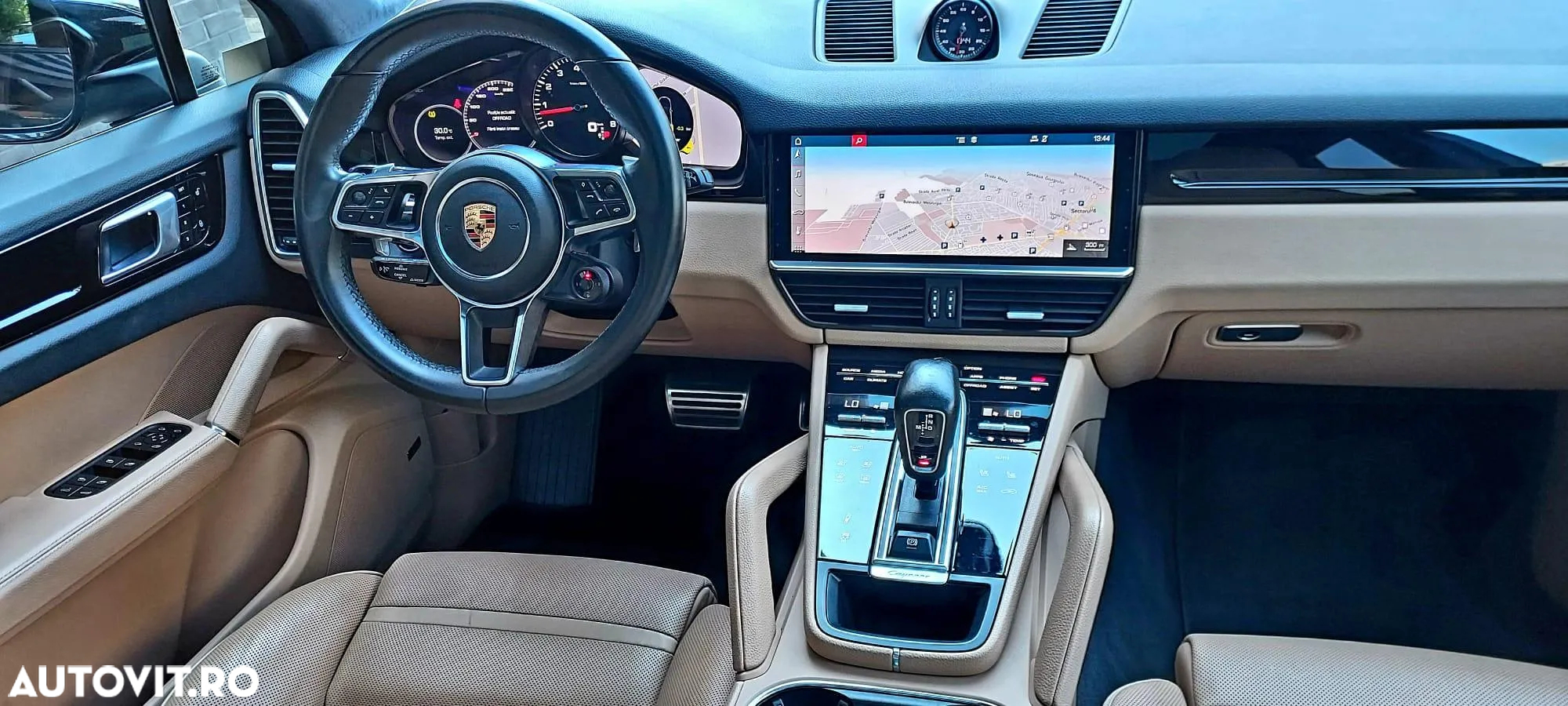 Porsche Cayenne - 8
