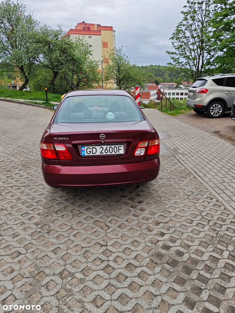 Nissan Almera - 3
