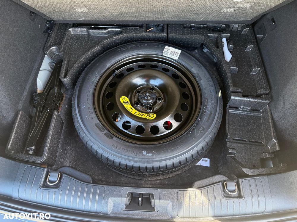 Ford Kuga 2.5 Duratec FHEV AWD ST Line X - 27