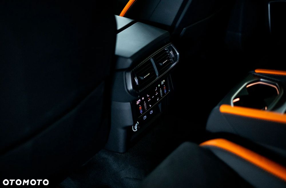 Lamborghini Urus Standard - 28