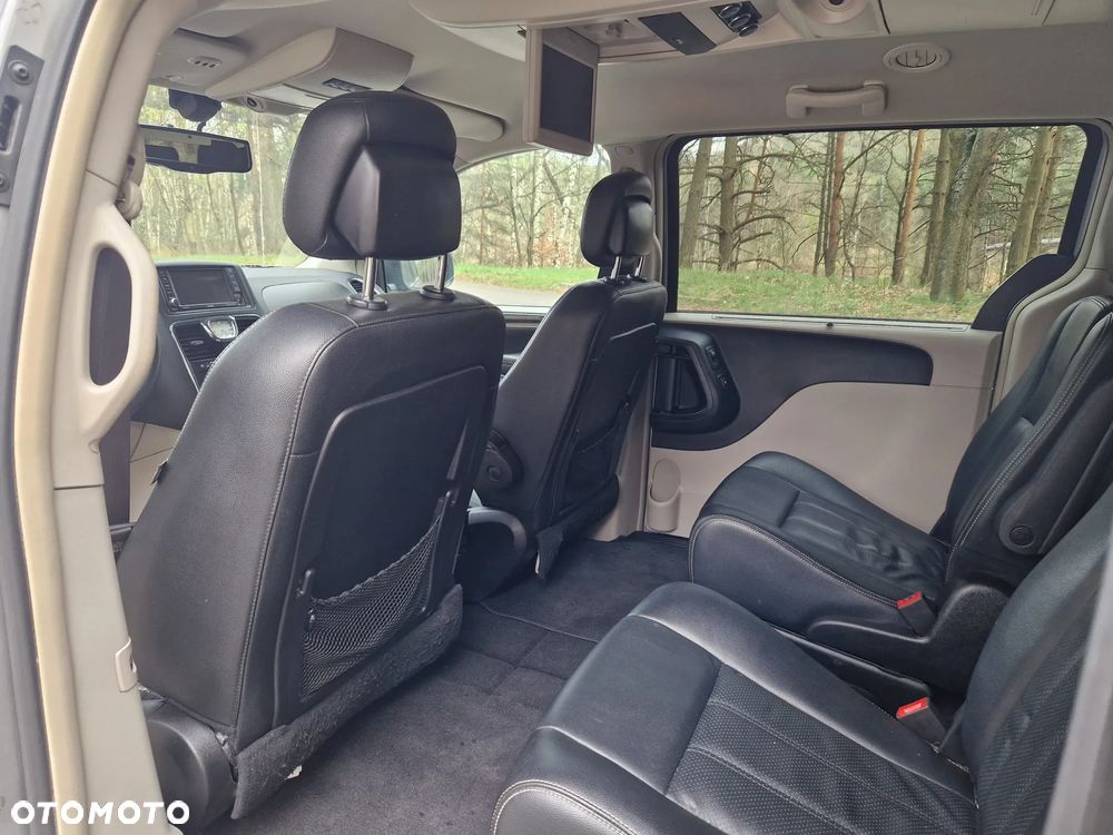 Chrysler Town & Country 3.6 Touring - 10