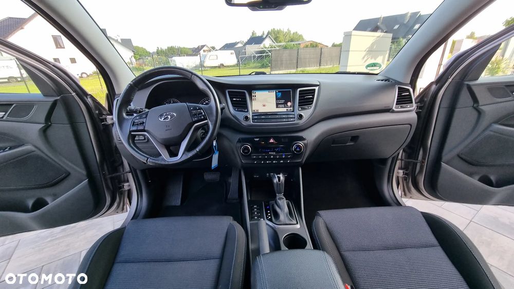 Hyundai Tucson 2.0 CRDi 4WD Automatik Intro Edition - 8