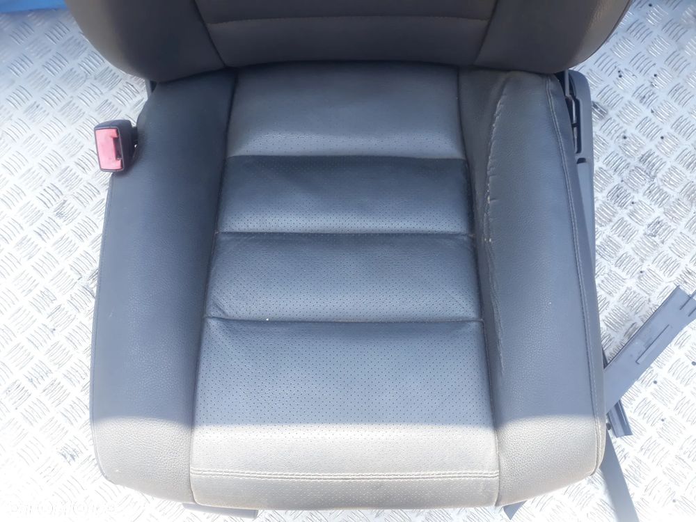 FOTEL KIEROWCY LEWY PRZÓD VOLKSWAGEN TOUAREG 7L  2006r - 3