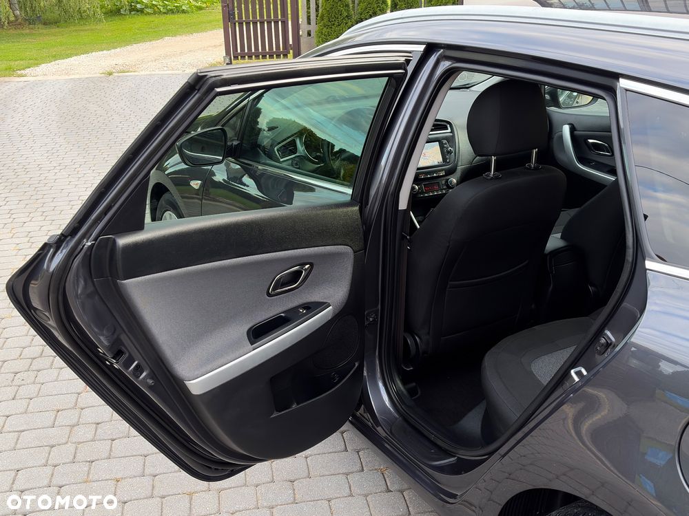 Kia Ceed 1.6 CRDi 136 ISG Platinum Edition - 29