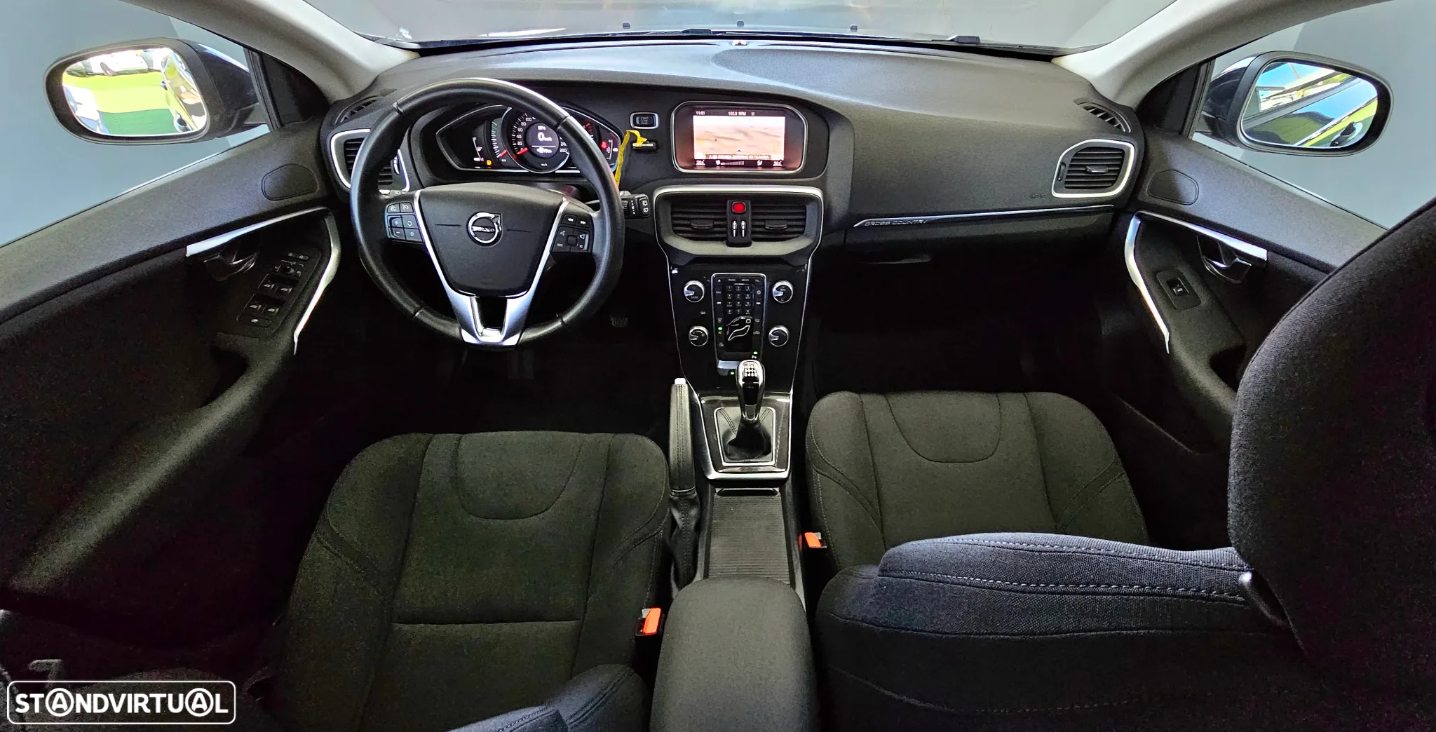 Volvo V40 Cross Country 2.0 D3 Kinetic - 13