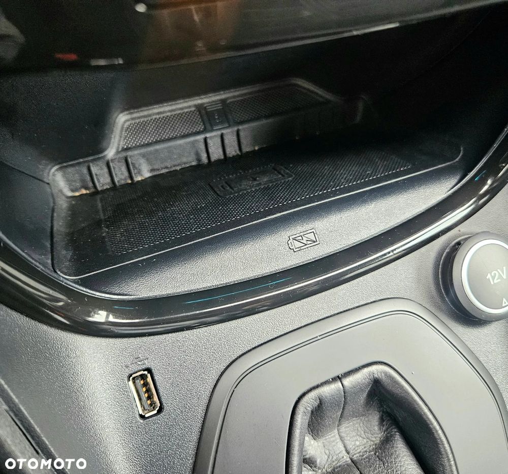 Ford Puma 1.0 EcoBoost mHEV ST-Line X Gold DCT - 34