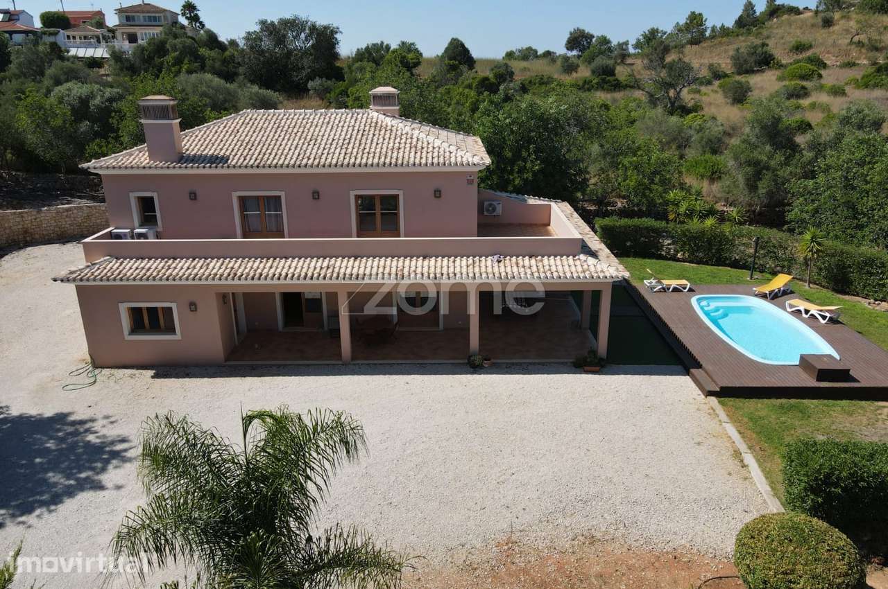 Moradia isolada T4 com Piscina e terreno em Messines - Grande imagem: 4/60