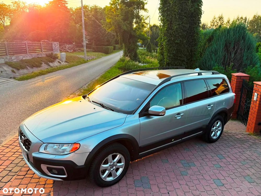 Volvo XC 70 - 1