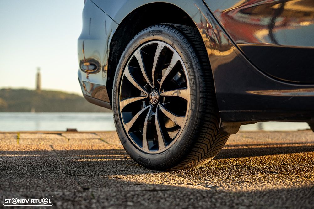 Fiat Tipo Station Wagon 1.6 M-Jet Lounge Tech J17 DCT - 9