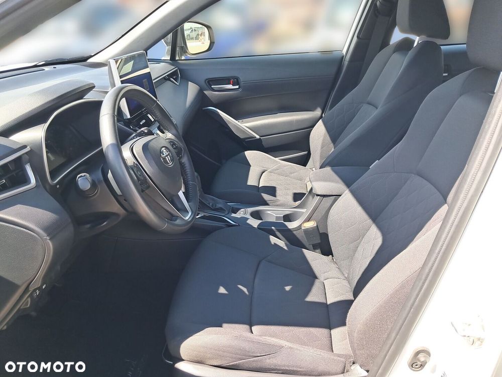 Toyota Corolla Cross - 9