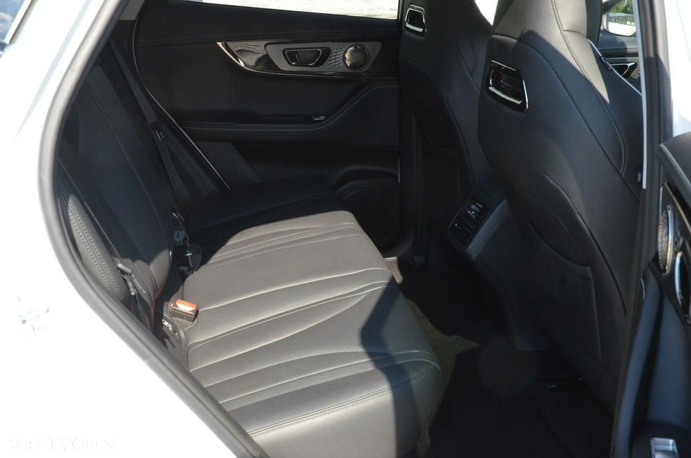 Omoda 5 1.6 T-GDI Comfort DCT - 34