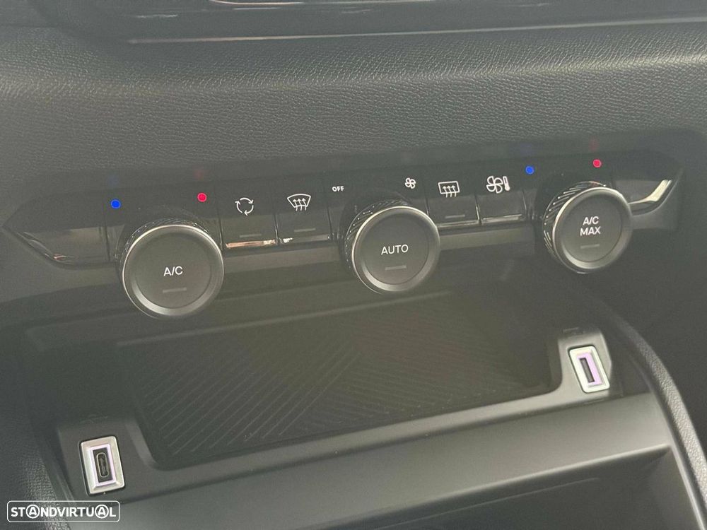 Citroën C4 1.2 Hybrid Plus e-DSC6 - 14