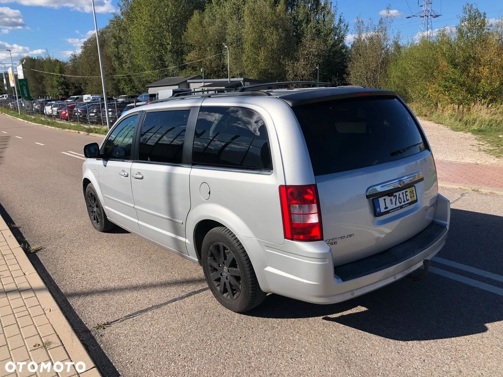 Chrysler Grand Voyager 2.8 CRD Touring - 3