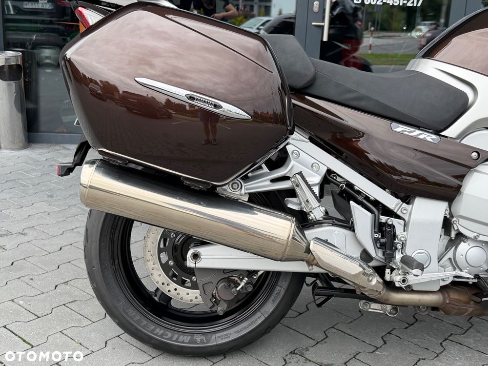 Yamaha FJR - 6