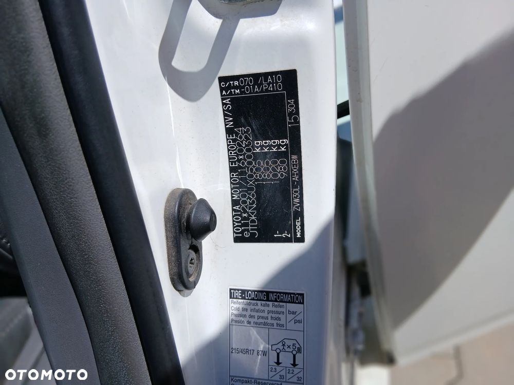 Toyota Prius - 1