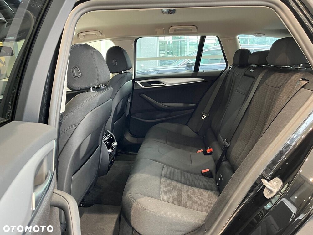 BMW Seria 5 - 13