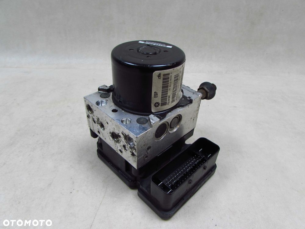 JEEP CHEROKEE LIBERTY KJ 2.8 CRD POMPA ABS STEROWNIK P52129438AC - 2