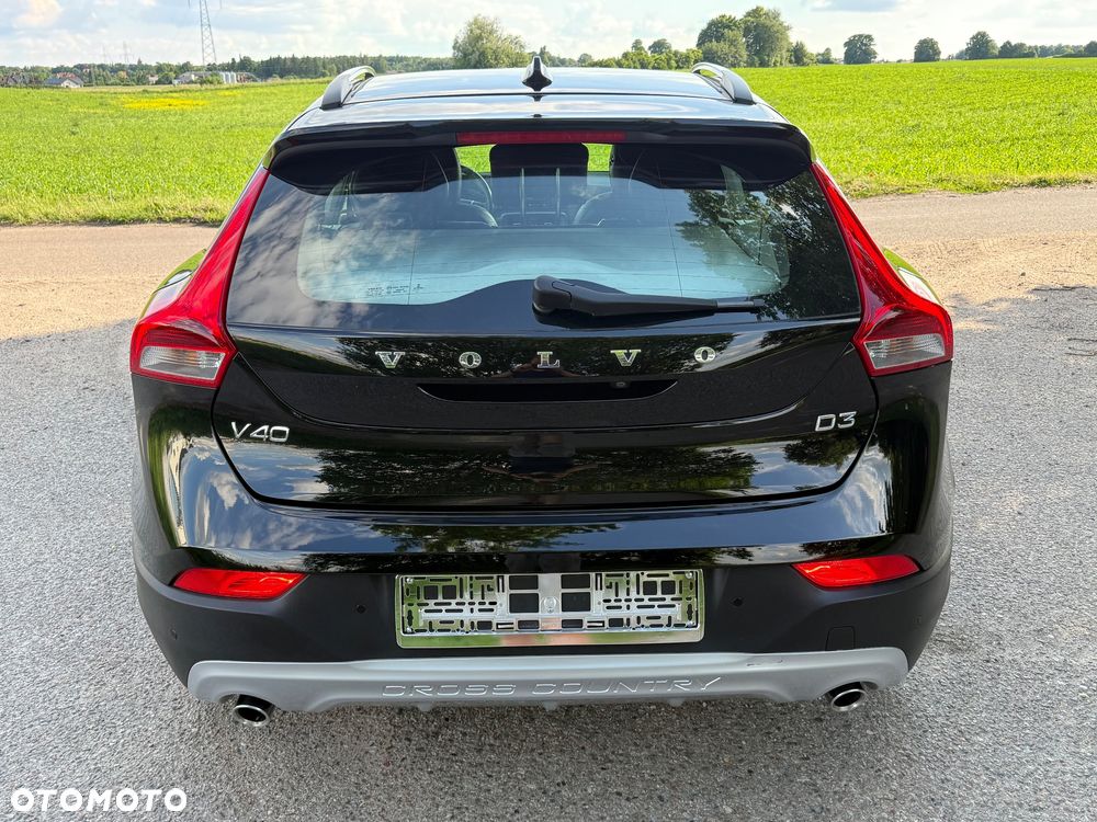 Volvo V40 Cross Country D3 Momentum - 5