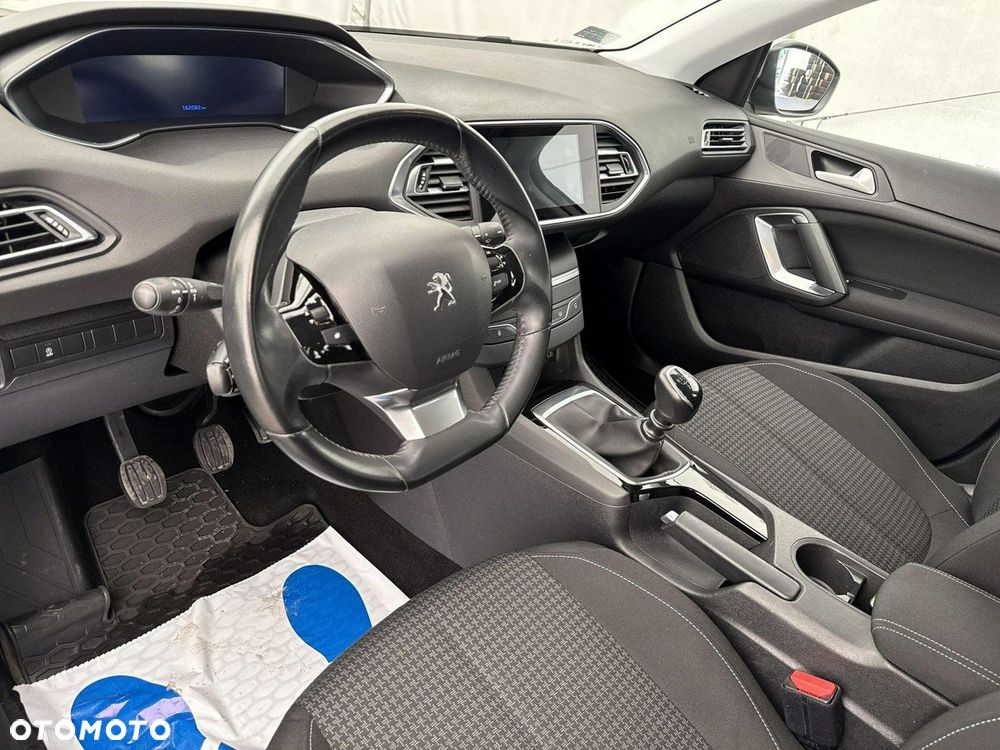 Peugeot 308 - 14