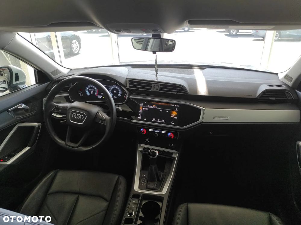 Audi Q3 Sportback - 14