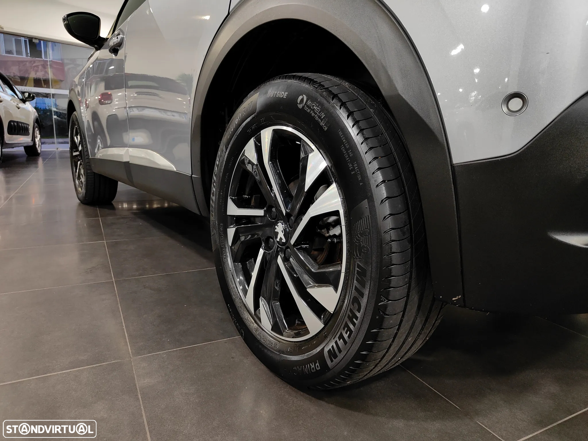 Peugeot 2008 1.2 PureTech GT Line - 35