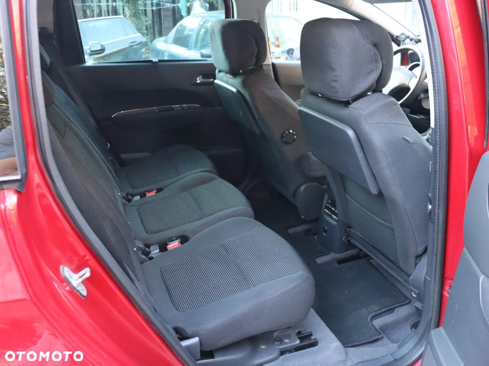 Peugeot 5008 1.6 THP Family - 6