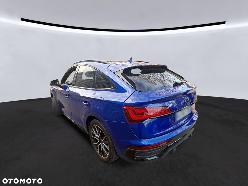 Audi Q5 Sportback - 3