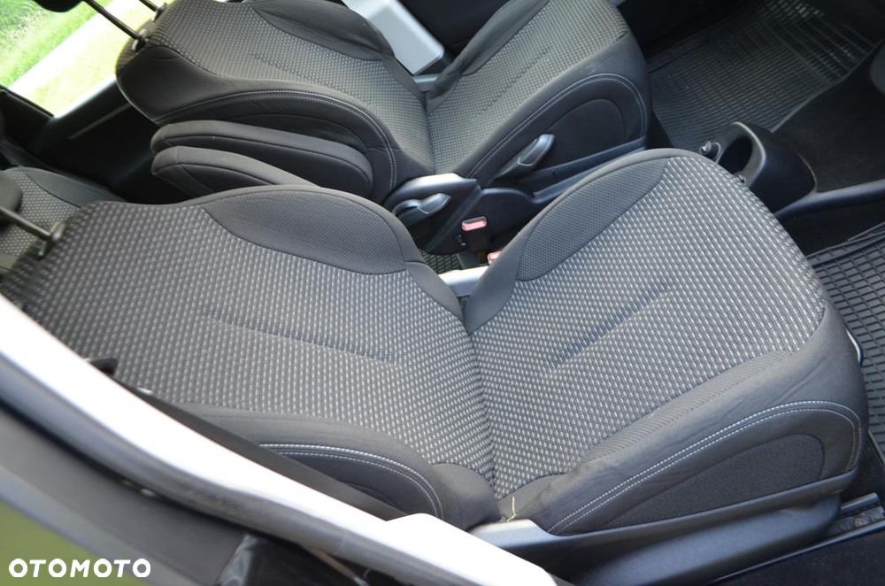 Citroën C4 Picasso 1.6 HDi My Way MCP - 22
