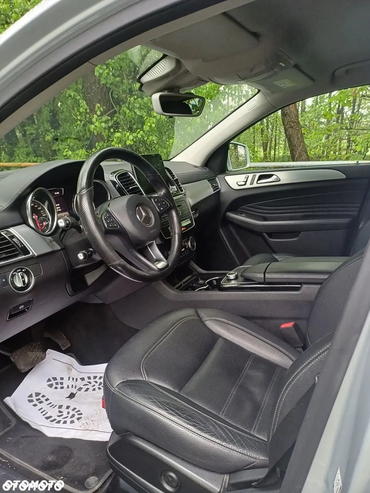 Mercedes-Benz GLE - 19