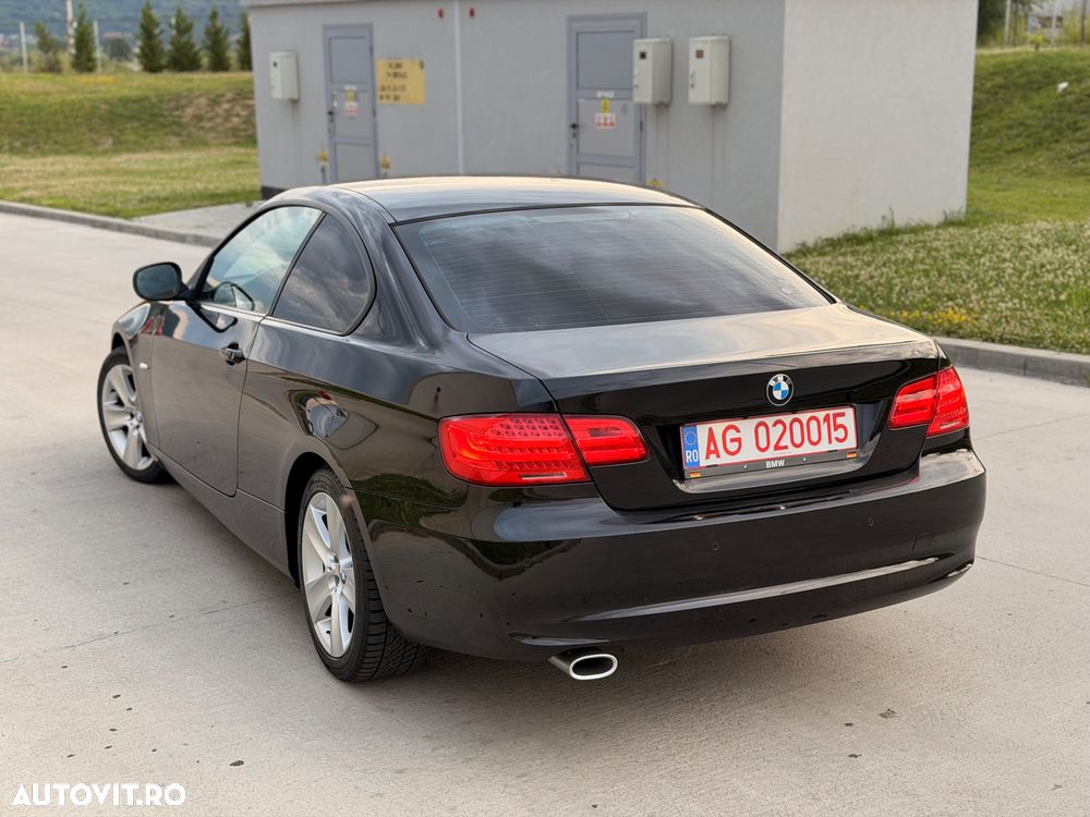 BMW Seria 3 320d M Sport Edition - 13