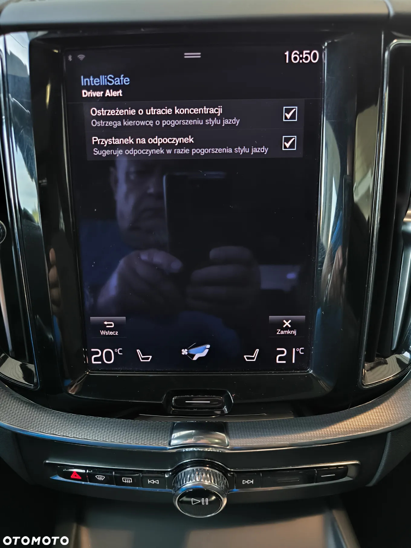 Volvo XC 60 D5 AWD R-Design - 26