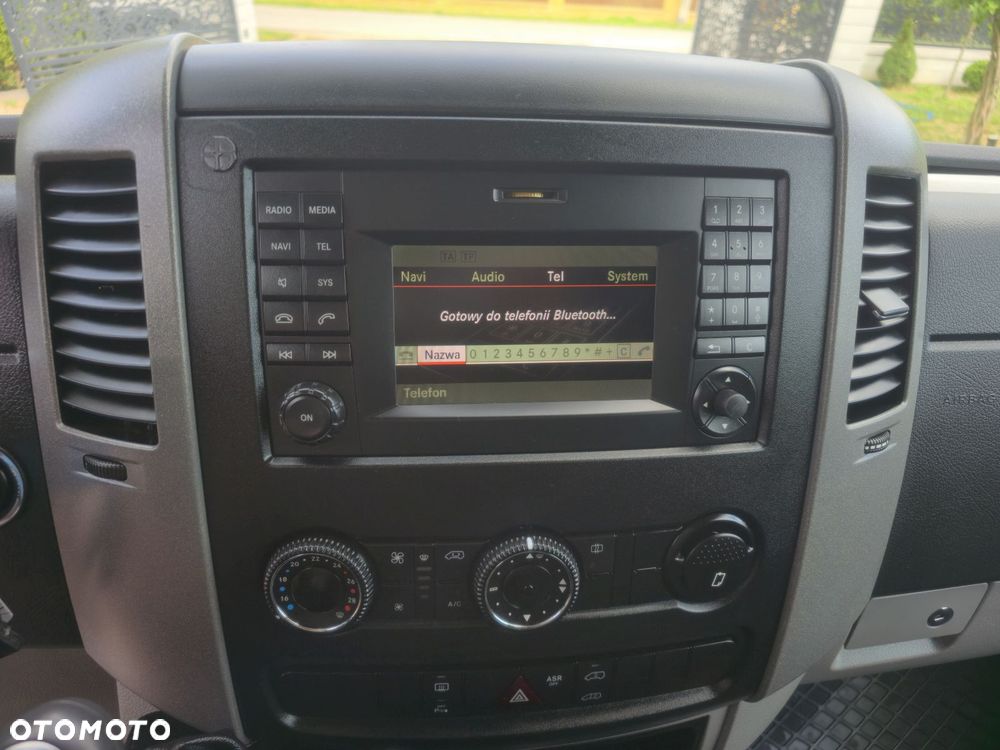 Mercedes-Benz Sprinter - 20