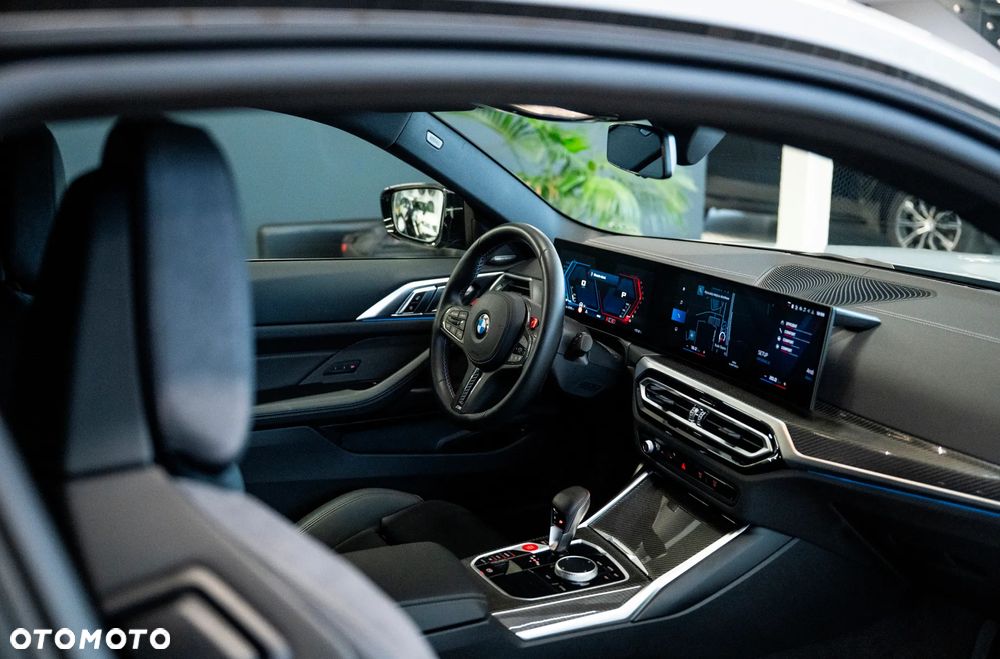 BMW M4 Competition M xDrive sport - 24
