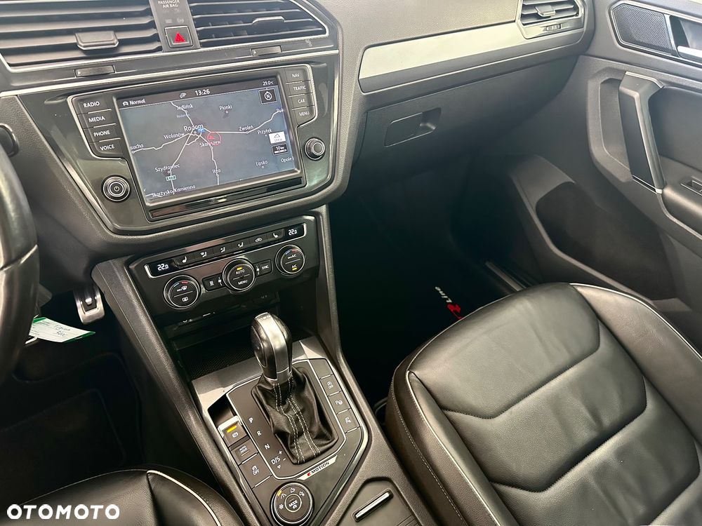 Volkswagen Tiguan - 12