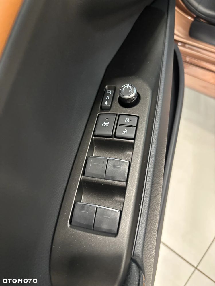 Toyota Camry 2.5 Hybrid Prestige CVT - 9