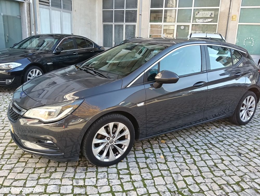 Opel Astra 1.6 CDTI Cosmo S/S J18 - 26