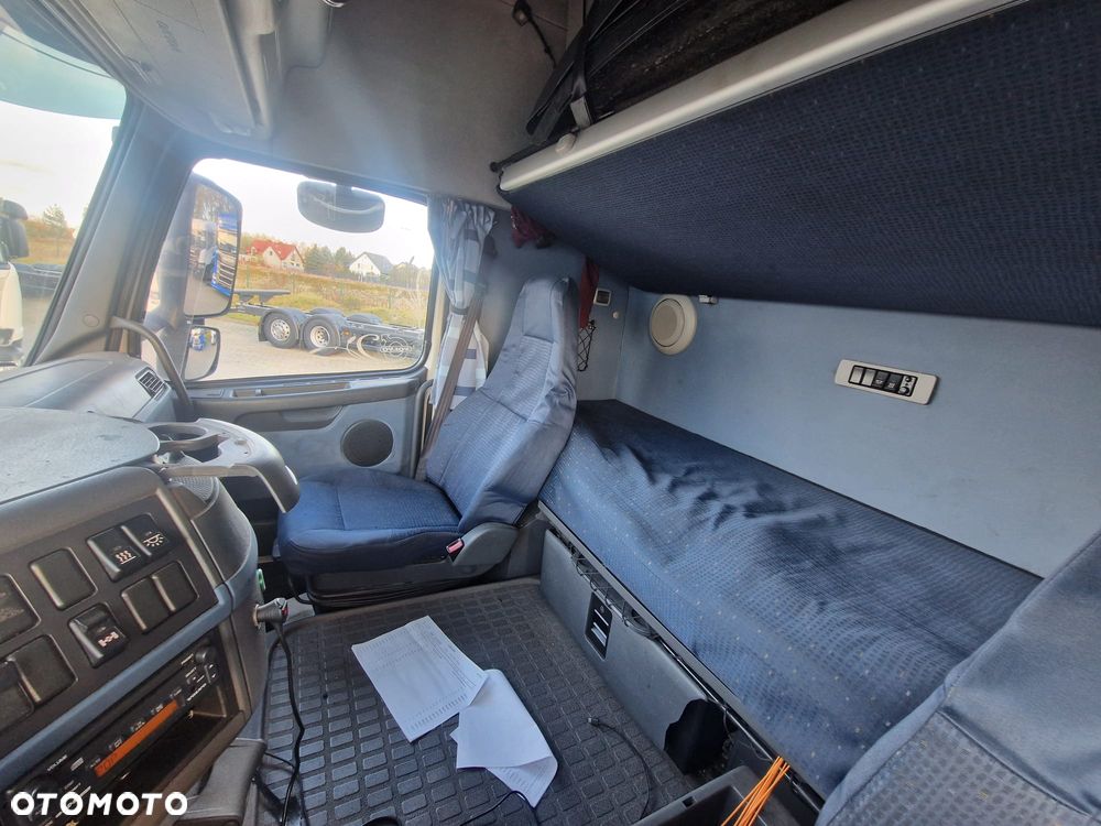 Volvo Rama Odnowiona, Opony 10 mm bieżnika MEGA - 18