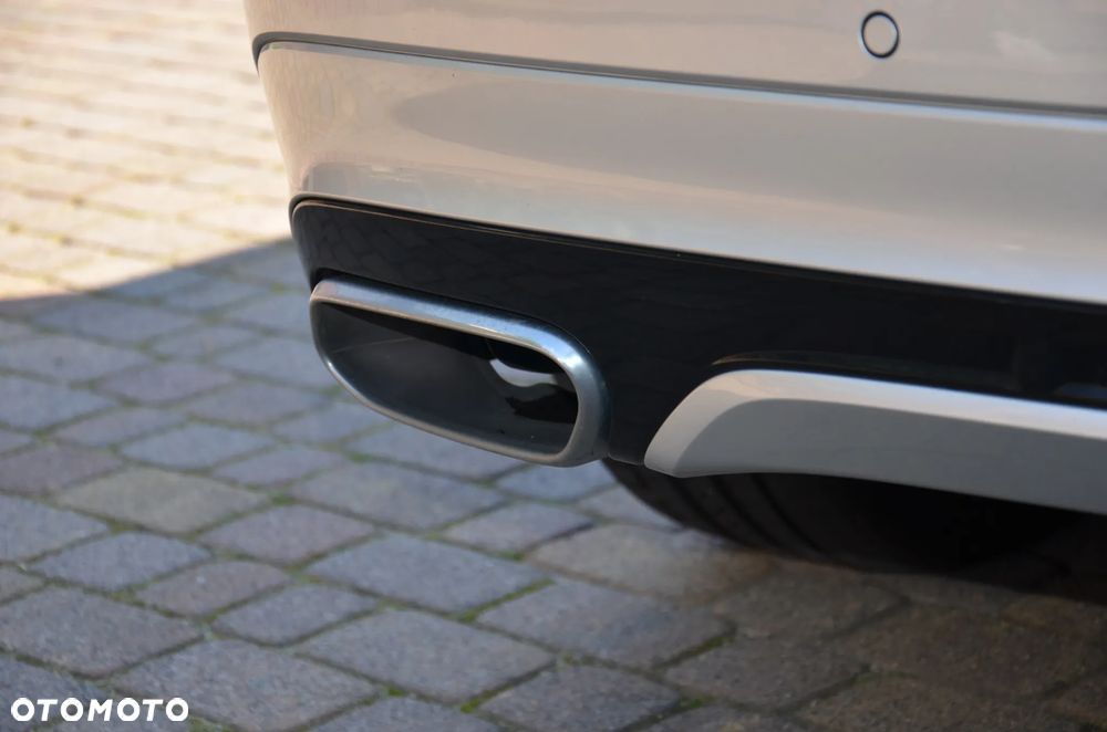 Volvo XC 60 D4 R-Design - 17