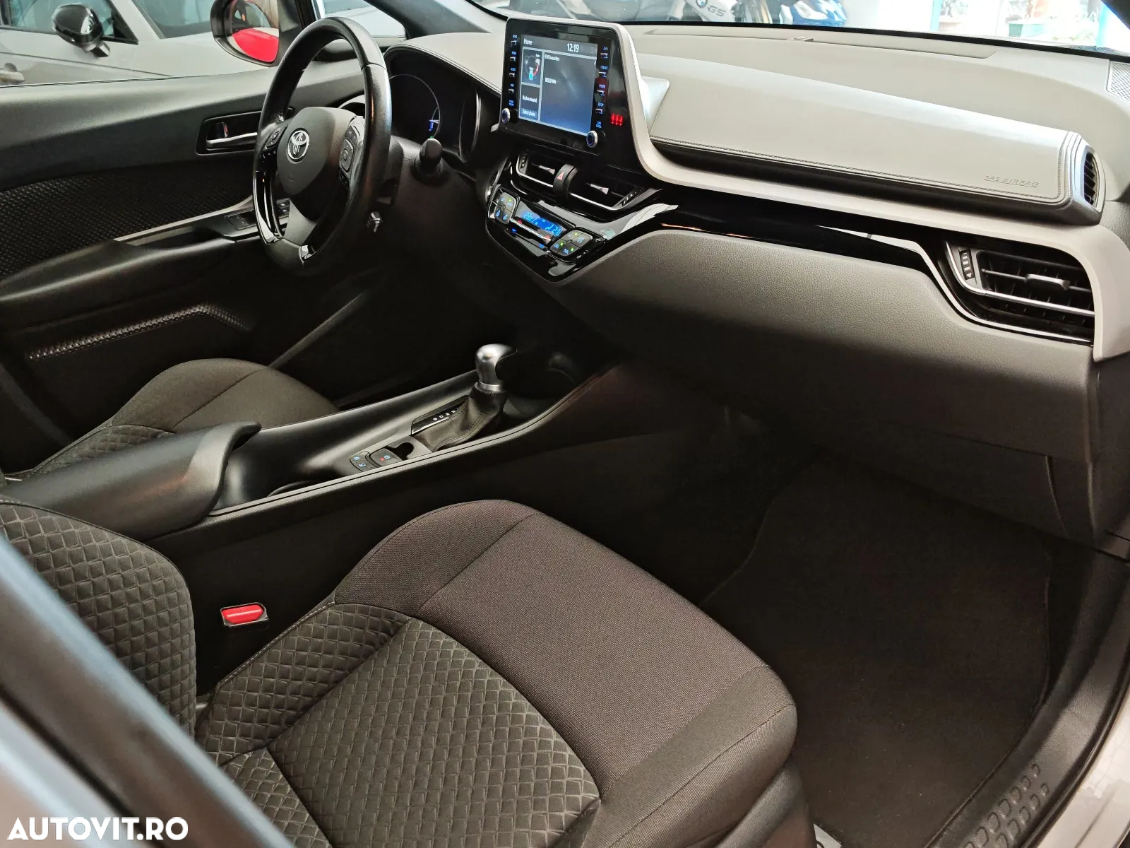 Toyota C-HR 1.8 HSD 122 CP 4x2 CVT Style - 26
