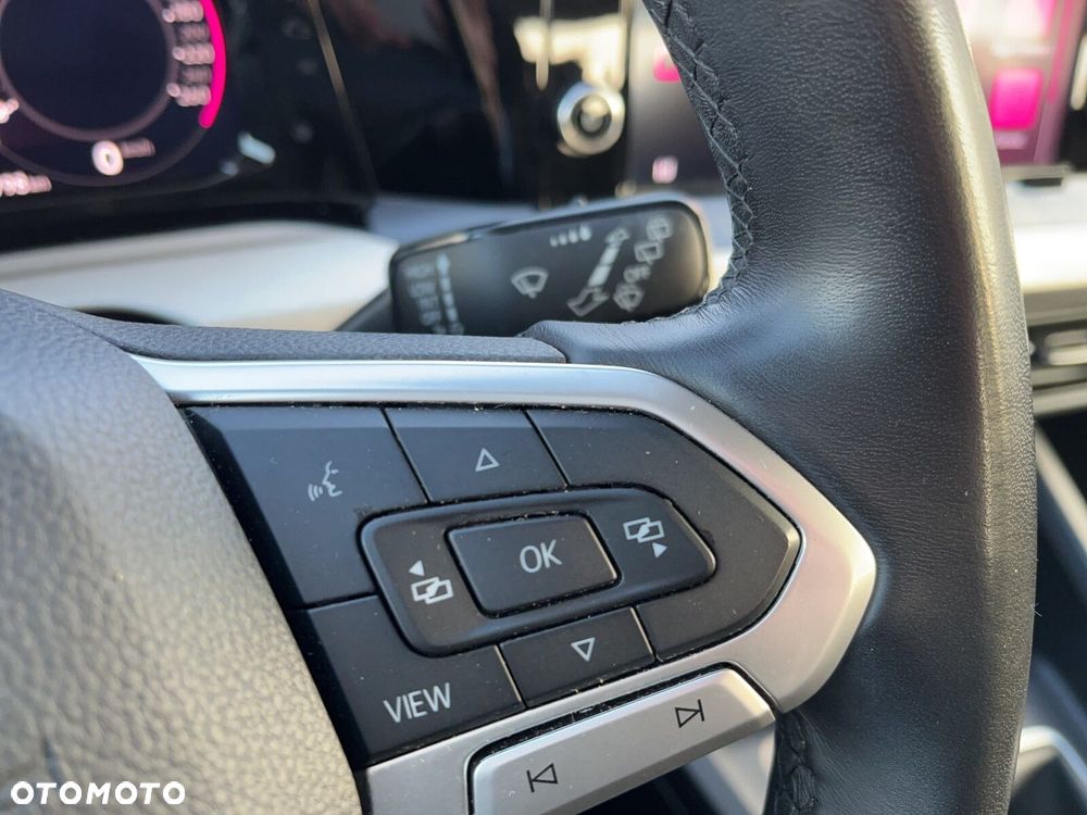 Volkswagen Golf 1.5 TSI EVO Life - 25