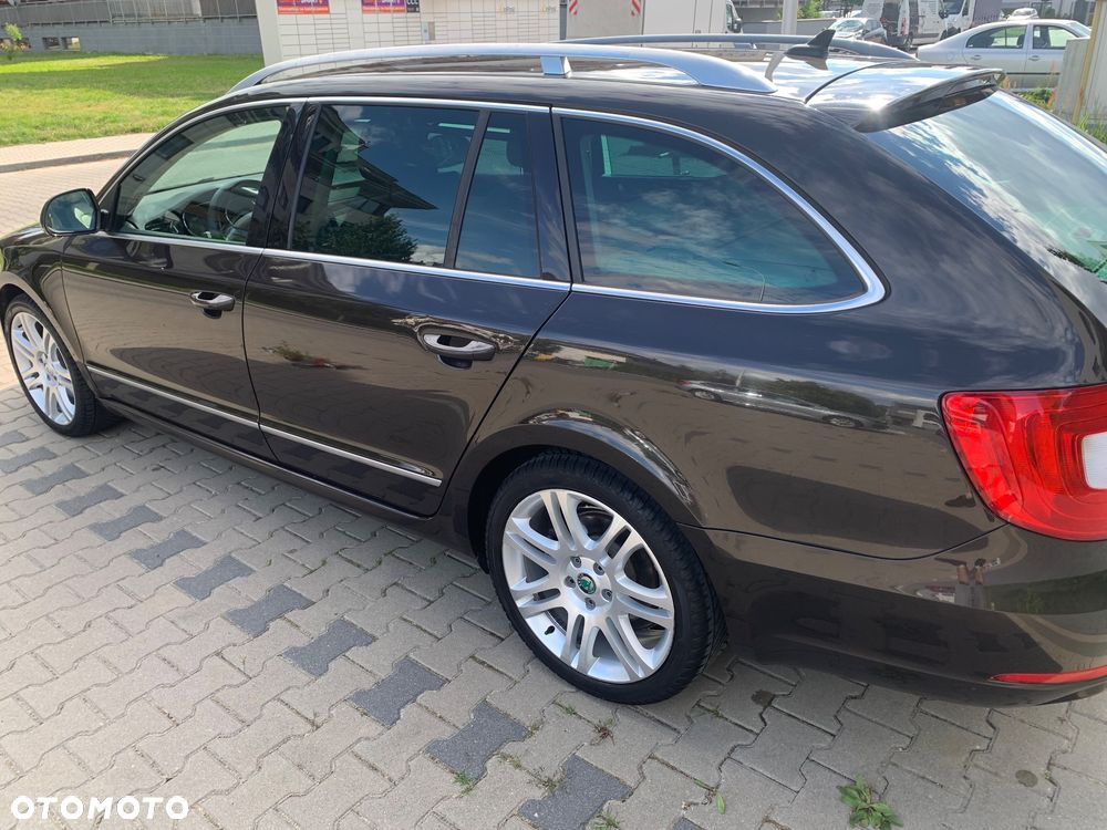 Skoda Superb 2.0 TSI Platinum DSG - 10