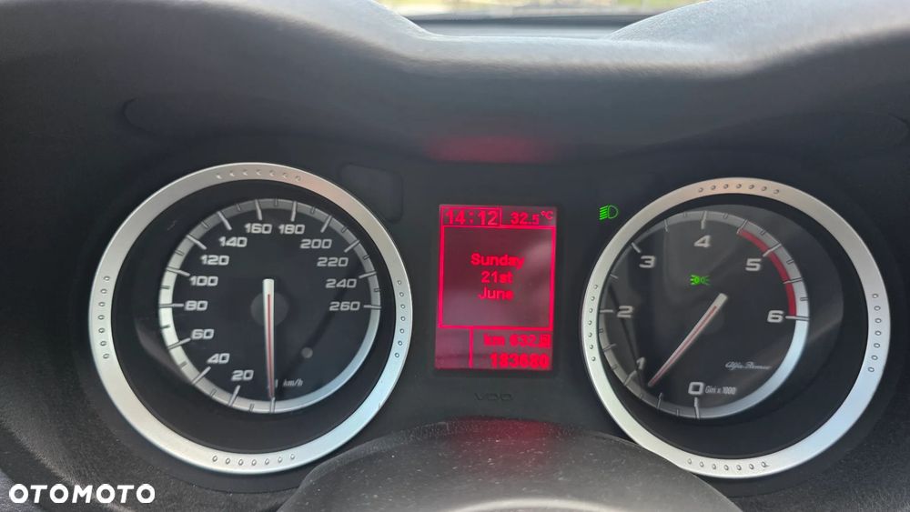 Alfa Romeo 159 2.4 JTDM 20V DPF Distinctive - 8